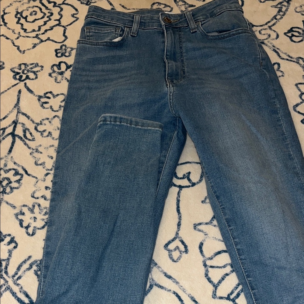 Forever 21 Women's Straight Leg Denim Jeans